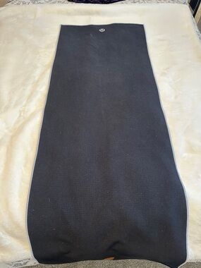 lululemon black hot yoga mat